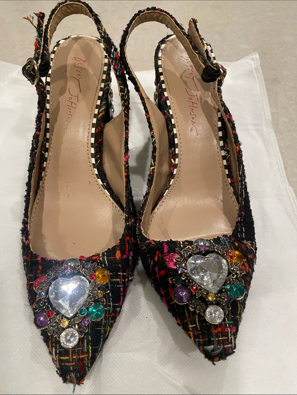 Betsey Johnson Black Multicolor Tweed Slingback Pumps with Gem Heart